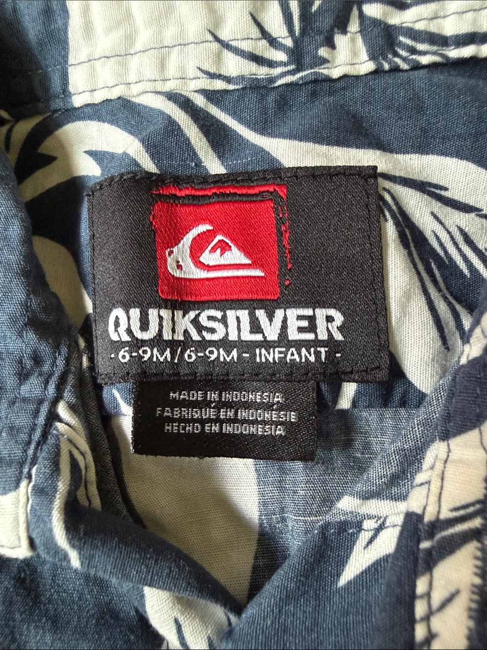 Quiksilver Kids - Navy and White infant’s Aloha Shirt - Hawaiian shirt 6-9mo - Picture 2 of 5